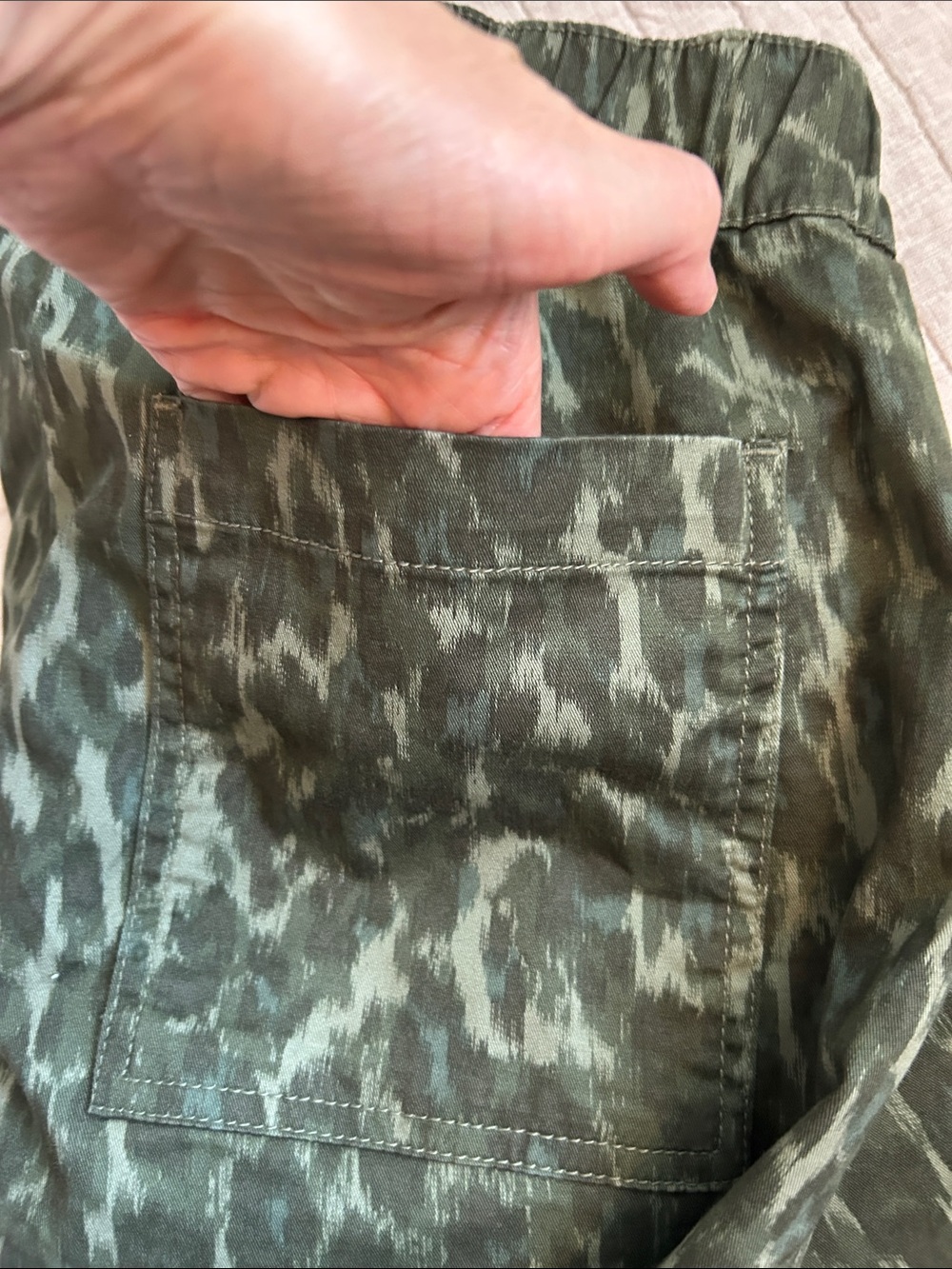 Gap green leopard print khaki cotton, easy wide leg pants XS - Picture 10 of 13